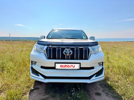 2020 Toyota Land Cruiser Prado 150 Series Рестайлинг 2, белый, 4950000 рублей, вид 2