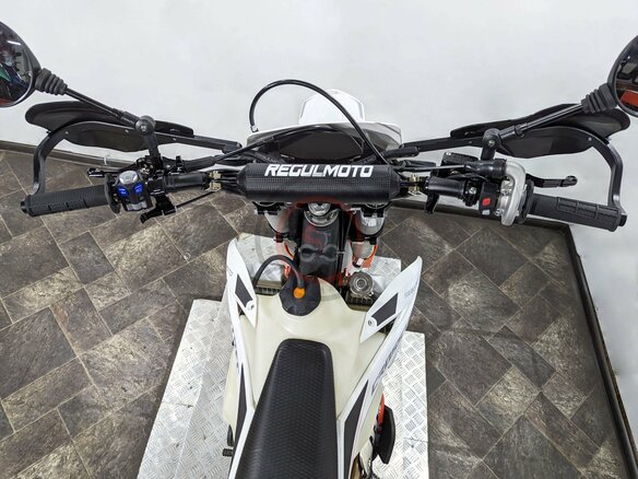 2026 Regulmoto Crosstrec, белый - вид 7