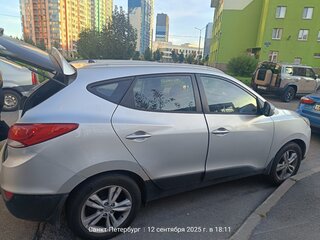 2011 Hyundai ix35 I, серебристый, 1000000 рублей, вид 4