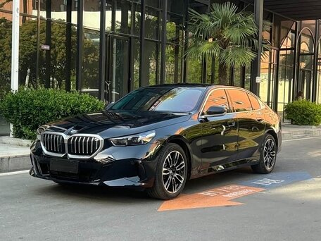 BMW 5 серии VIII (G60/G61/G68)