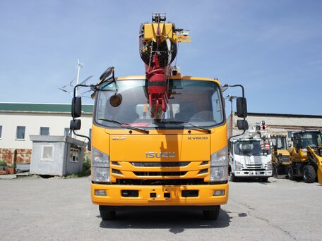 2026 Isuzu Автокран, золотистый, 7900000 рублей, вид 3