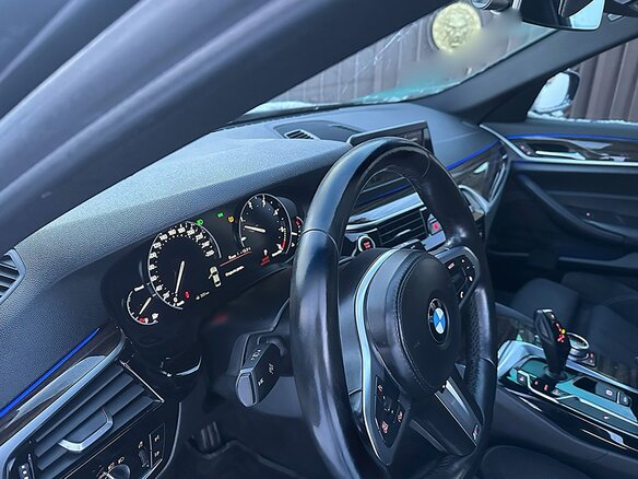 2017 BMW 5 серии 520d VII (G30/G31/G38), чёрный, 2990000 рублей - вид 15