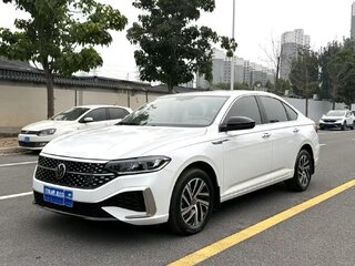 2022 Volkswagen Lavida III Рестайлинг, белый, 1480000 рублей, вид 1