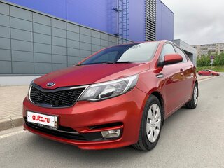 2016 Kia Rio III Рестайлинг, красный, 900000 рублей, вид 4