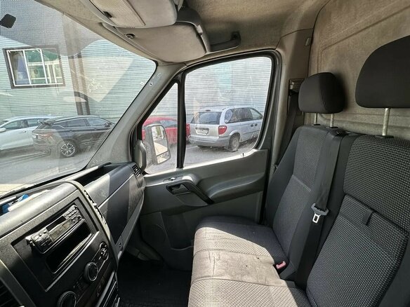 2013 Mercedes-Benz Sprinter, серый, 2550000 рублей - вид 8