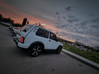 2019 Lada (ВАЗ) 2121 (4x4) Urban I Рестайлинг (2020), белый, 990000 рублей, вид 5