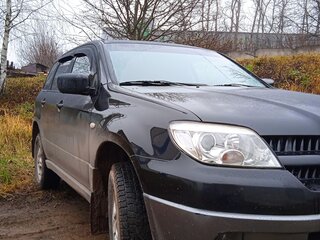 2004 Mitsubishi Outlander I, чёрный, 430000 рублей, вид 1