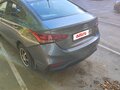 2017 Hyundai Solaris II, серый, 1050000 рублей - вид 4