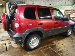 2012 Chevrolet Niva I Рестайлинг, красный, 569000 рублей, вид 4