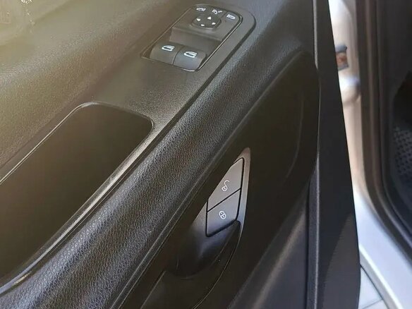 2018 Mercedes-Benz Sprinter, серебристый, 4050000 рублей - вид 15