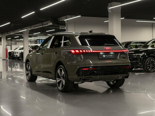 2026 Audi Q5 L III (GU), зелёный, 7000000 рублей, вид 4