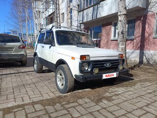 2003 Lada (ВАЗ) 2121 (4x4) I Рестайлинг, белый, 300000 рублей, вид 2