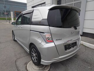 2014 Honda Freed Spike I Рестайлинг, серый, 960000 рублей, вид 5