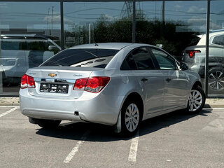 2013 Chevrolet Cruze I Рестайлинг, серебристый, 540000 рублей, вид 2
