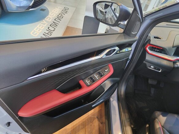 2026 Geely Coolray I Рестайлинг 2, пурпурный, 2964990 рублей - вид 16