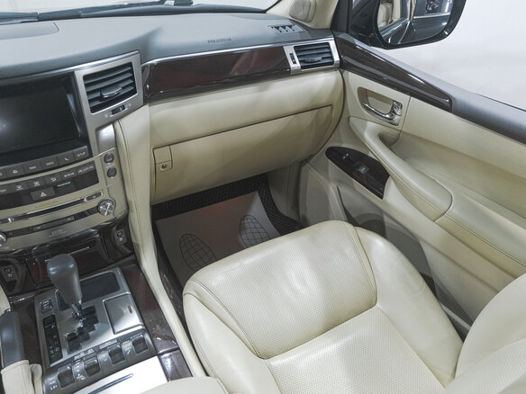 2013 Lexus LX 570 III Рестайлинг, чёрный, 4069000 рублей - вид 18