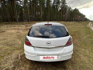 2011 Opel Astra H Рестайлинг, белый, 450000 рублей, вид 3