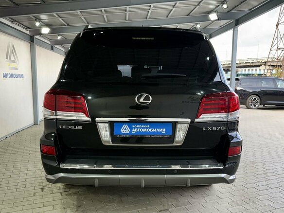 2013 Lexus LX 570 III Рестайлинг, чёрный - вид 3