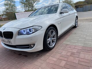 2012 BMW 5 серии 520i VI (F10/F11/F07), белый, 1850000 рублей, вид 2