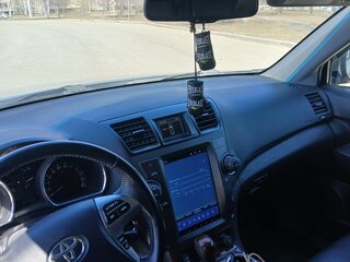 2011 Toyota Highlander II (XU40) Рестайлинг, серебристый, 1560000 рублей, вид 2