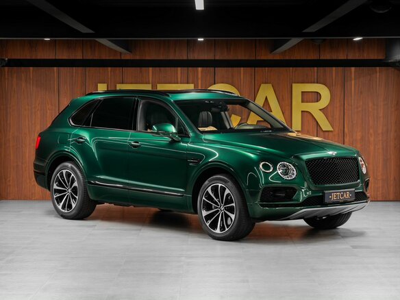 2018 Bentley Bentayga I, зелёный, 14990000 рублей - вид 4