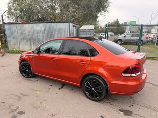 2018 Volkswagen Polo V Рестайлинг, красный, 1550000 рублей, вид 4