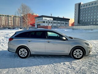 2022 Hyundai i30 III Рестайлинг 2, серый, 1799000 рублей, вид 4