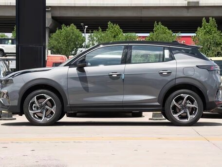 2026 Lynk & Co 06 I Рестайлинг, серый, 2340000 рублей, вид 4