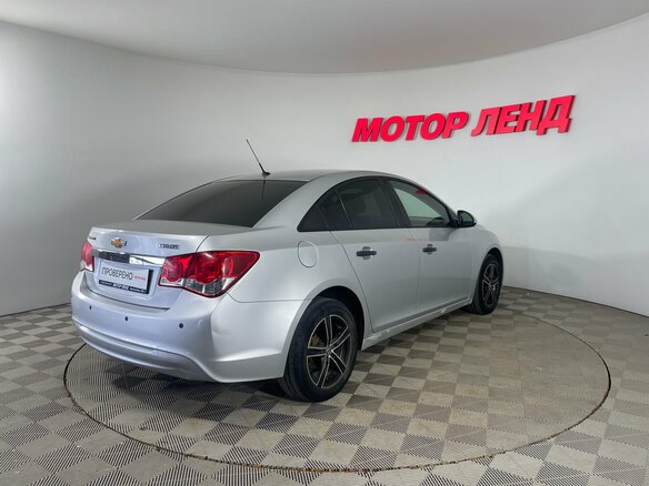 2014 Chevrolet Cruze I Рестайлинг, серебристый - вид 4