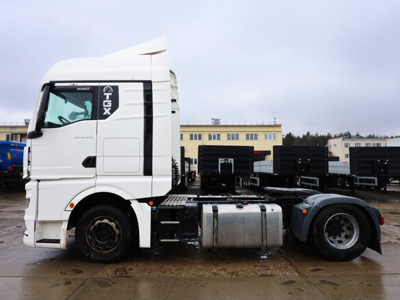 2022 MAN TGX, белый, 8800000 рублей - вид 3