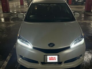 2011 Toyota Wish II, белый, 1100000 рублей, вид 1