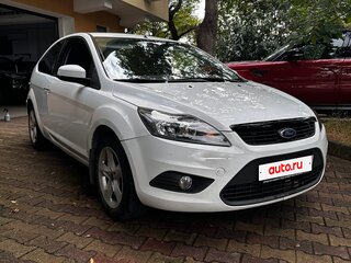 2010 Ford Focus II Рестайлинг, белый, 620000 рублей, вид 2