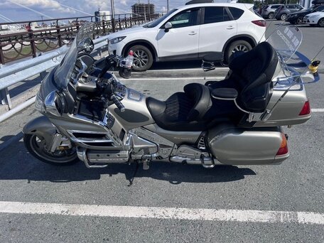 2003 Honda GL 1800 Gold Wing, серый, 950000 рублей, вид 1