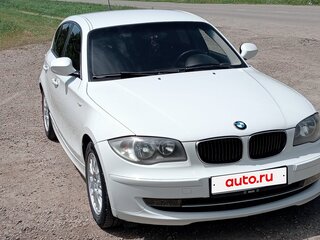 2010 BMW 1 серии 116i I (E81/E82/E87/E88) Рестайлинг, белый, 710000 рублей, вид 5
