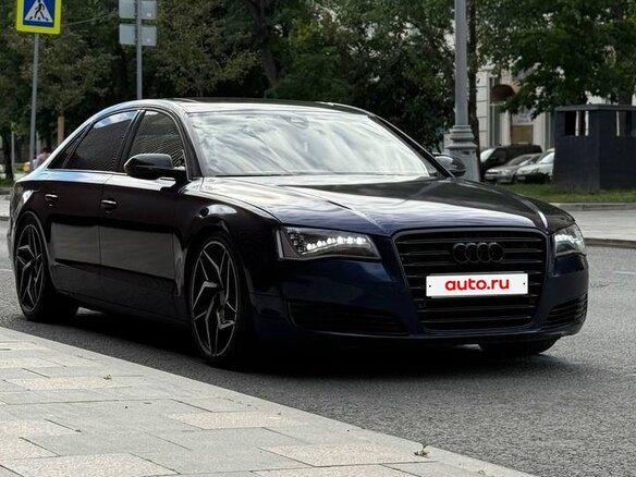 2013 Audi A8 Long III (D4), синий, 2300000 рублей - вид 2