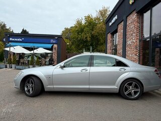 2007 Mercedes-Benz S-Класс 320 Long V (W221), серебристый, 1400000 рублей, вид 2