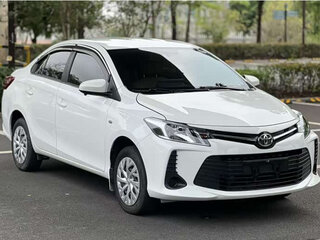 2022 Toyota Vios III Рестайлинг, белый, 978999 рублей, вид 2
