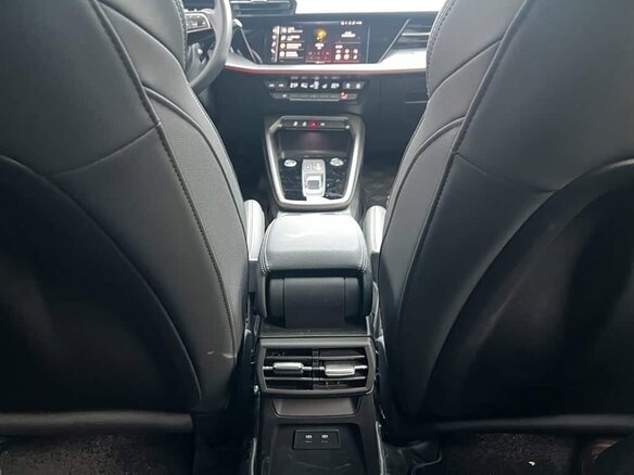 2024 Audi A3 Sportback 35 TFSI IV (8Y), белый, 1750000 рублей - вид 11