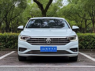 2022 Volkswagen Sagitar III, белый, 1725000 рублей, вид 2