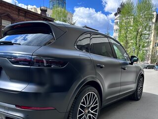 2019 Porsche Cayenne S III, чёрный, 9500000 рублей, вид 3