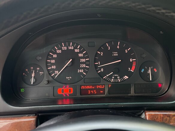 2000 BMW 5 серии 525i IV (E39) Рестайлинг, серебристый - вид 19