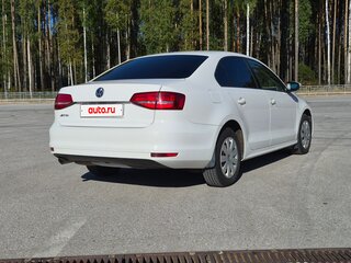 2015 Volkswagen Jetta VI Рестайлинг, белый, 799999 рублей, вид 3