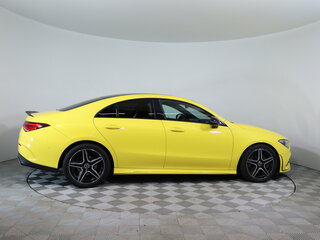 2019 Mercedes-Benz CLA 200 II (C118, X118), жёлтый, 2798900 рублей, вид 4