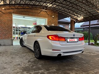 2019 BMW 5 серии 520i VII (G30/G31/G38), белый, 4200000 рублей, вид 1
