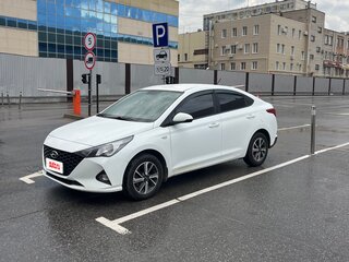 2020 Hyundai Solaris II Рестайлинг, белый, 1400000 рублей, вид 3