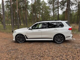 2020 BMW X7 M50d I (G07), белый, 10200000 рублей, вид 5