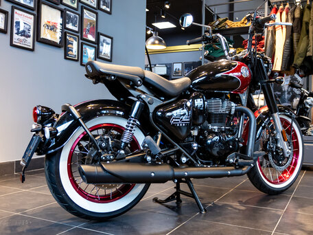 2026 Royal Enfield Goan Classic 350, красный, 537000 рублей, вид 3