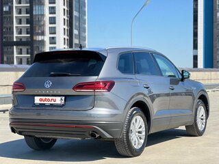 2019 Volkswagen Touareg III, серый, 3779880 рублей, вид 5