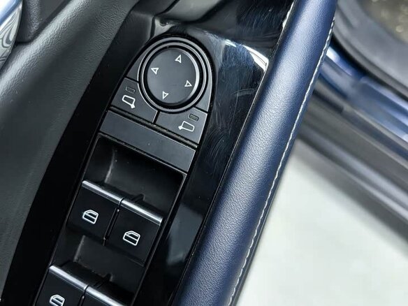 2023 Mazda CX-30 I, синий, 1490055 рублей - вид 16
