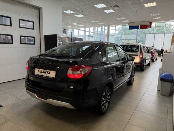 2026 Lada (ВАЗ) Granta Active Cross I Рестайлинг, чёрный, 1391000 рублей - вид 3